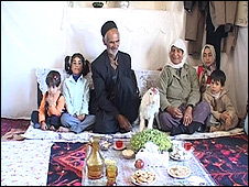 نمایی از فیلم "بهاردر پشت کوه های بلند"