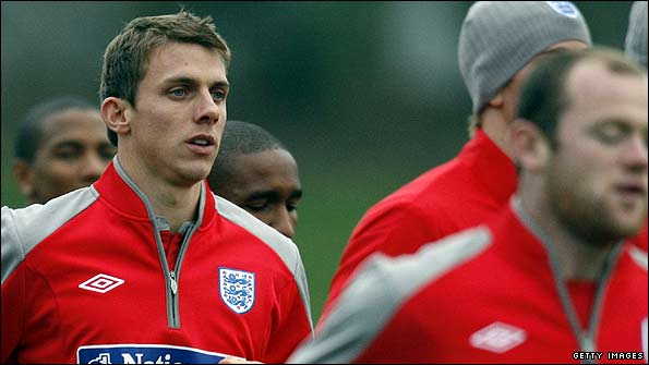 Stephen Warnock and Wayne Rooney