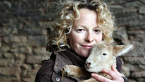 Kate Humble presents Lambing Live