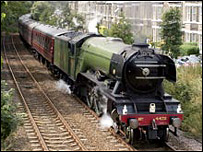 Flying Scotsman running through York
