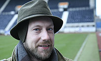 Toby and his hat
