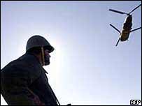 صدر کرزئی کامطالبہ ہے کہ بگرام میں مقیدافغانیوں کواُن کی حکومت کےحوالے کیا جائے۔