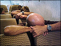 ملوانان بريتانيايی پنجشنبه صبح آزاد شدند