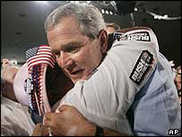 قدامت پسند بُش پر جان چھڑکتے ہیں