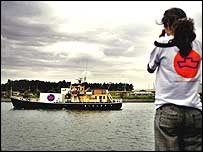 Kürtaj gemisi Born Deep