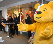 Pudsey and his buskers serenade shoppers in High Street, Barnstaple