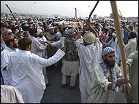 کیا حکومت قرقہ وارانہ تشدد کو روک سکتی ہے ؟