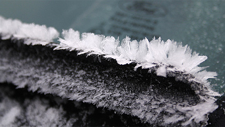 Iced up windscreen wipers by Dickie-Dai-Do.