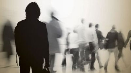 Rhan o glawr y llyfr