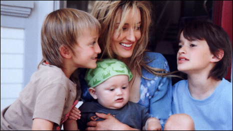  Natascha McElhone and family