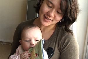 Hirondelle is half French half Chinese. She speaks French and is studying Mandarin at University and she hopes to pass on her linguistic and cultural knowledge to her daughter. 