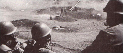 Pháo binh Trung Quốc-hình từ cuốn 'Sino-Vietnamese War', Li Man Kin (Kingsway International Publications, Hong Kong, 1982) 