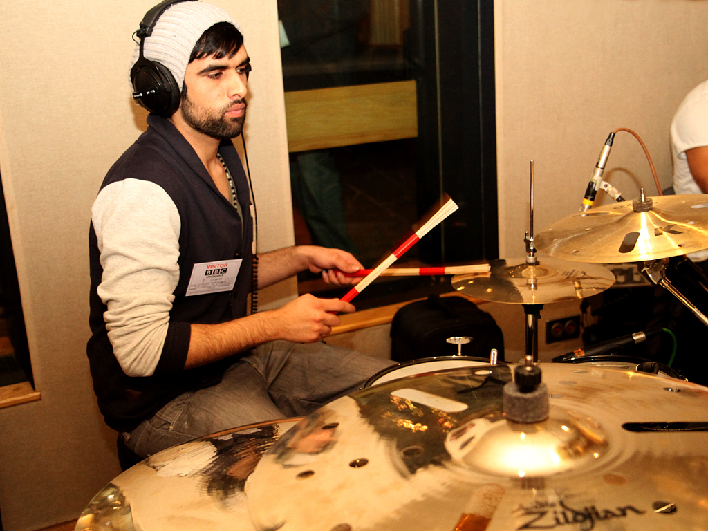 Aggro Santos in the Live Lounge - 31st Jan 2011