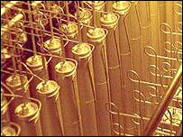 تجهيزات سانتريفوژ اورانيوم