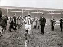 Heading out for the last time (Credit - Mirrorpix)