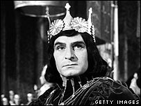 اولیویه در نقش ریچارد سوم