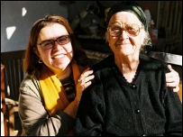 Ayça Abakan bir mübadille birlikte