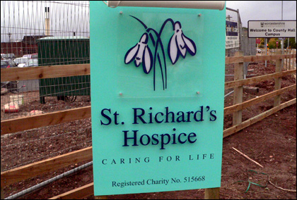 St Richard's Hospice sign