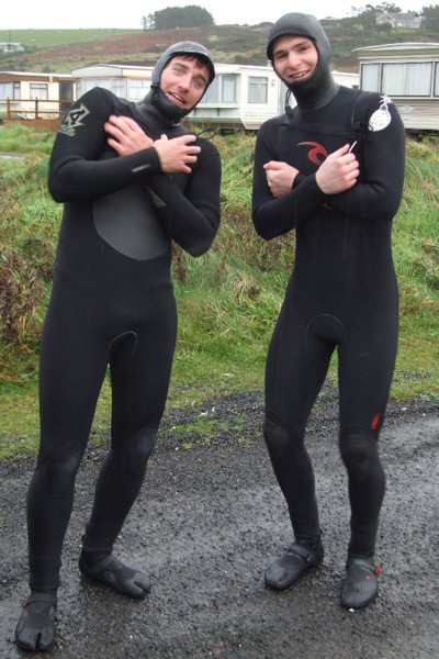 The chill back home. Billy and Shamus, Winter 08