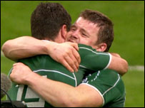 Brian O'Driscoll hugs a team mate