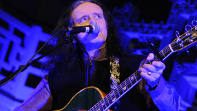 Watch Donovan at this year's Radio 2 Folk Awards