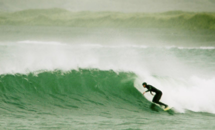 Shimmy find a clean winter line. Donegal reef. Nov 06. Pic: Jay