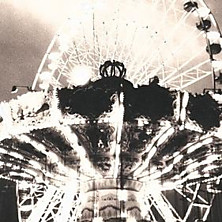 Review of Un Autre Decembre Review of Un Autre Decembre