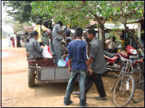 Voters in Ratnapura
