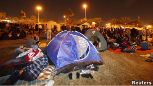 معتصمون في ميدان اللؤلؤة في المنامة